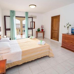 Hotel Smeraldo Affitta Camere